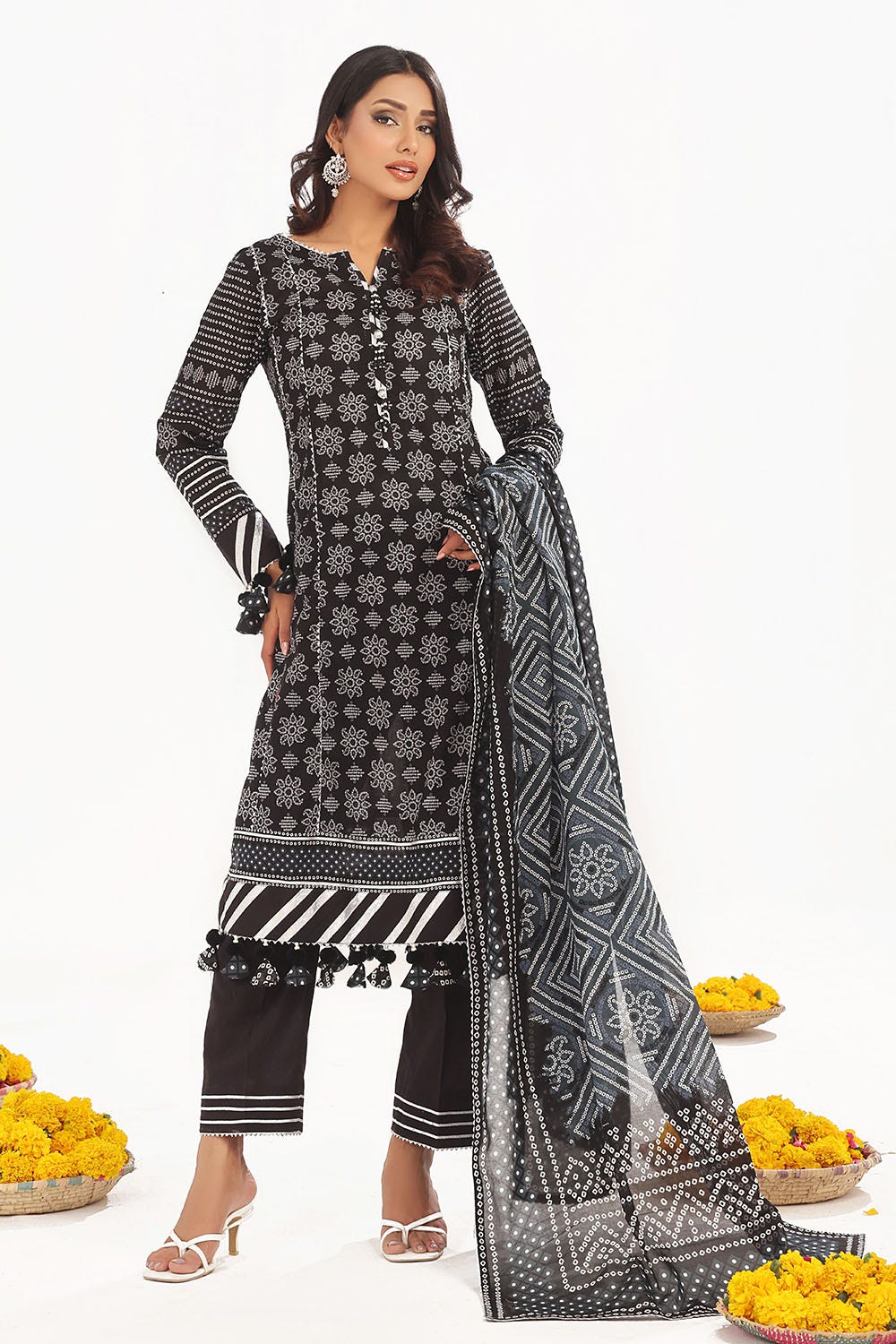 Gul Ahmed Summer Lawn'25 CL# 52412A