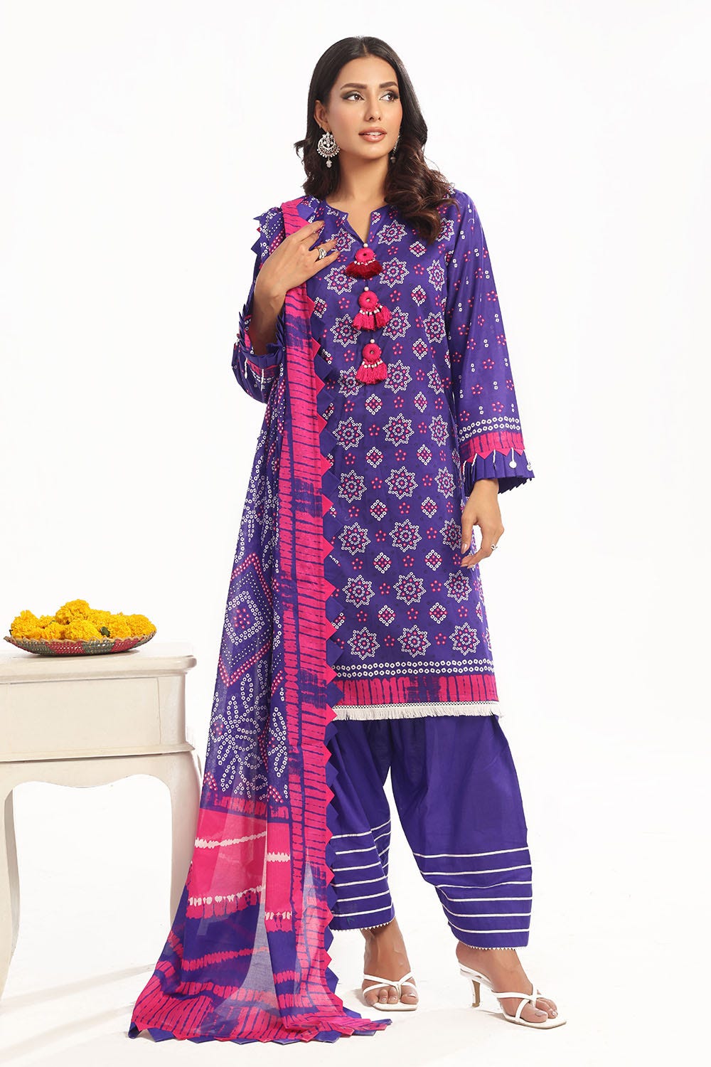 Gul Ahmed Summer Lawn'25 CL# 52445B