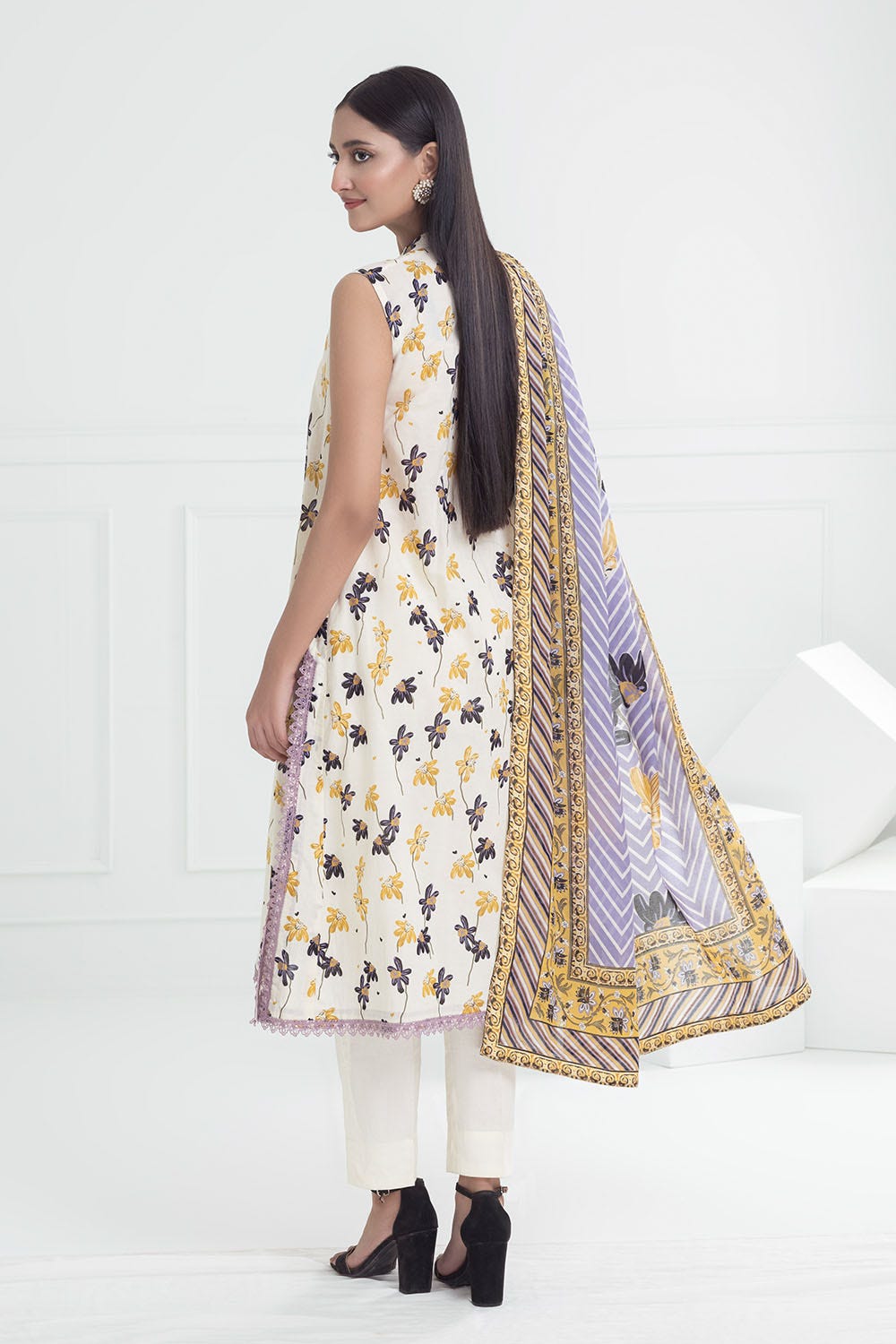 Gul Ahmed Summer Lawn'25 CL#52455