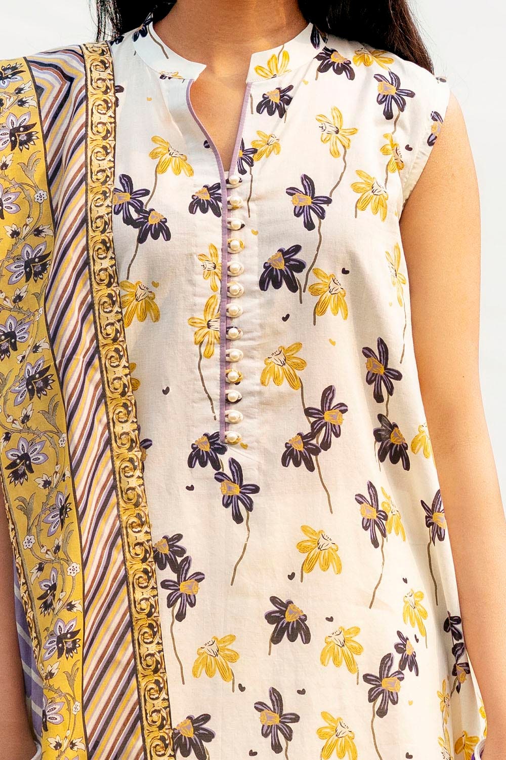 Gul Ahmed Summer Lawn'25 CL#52455
