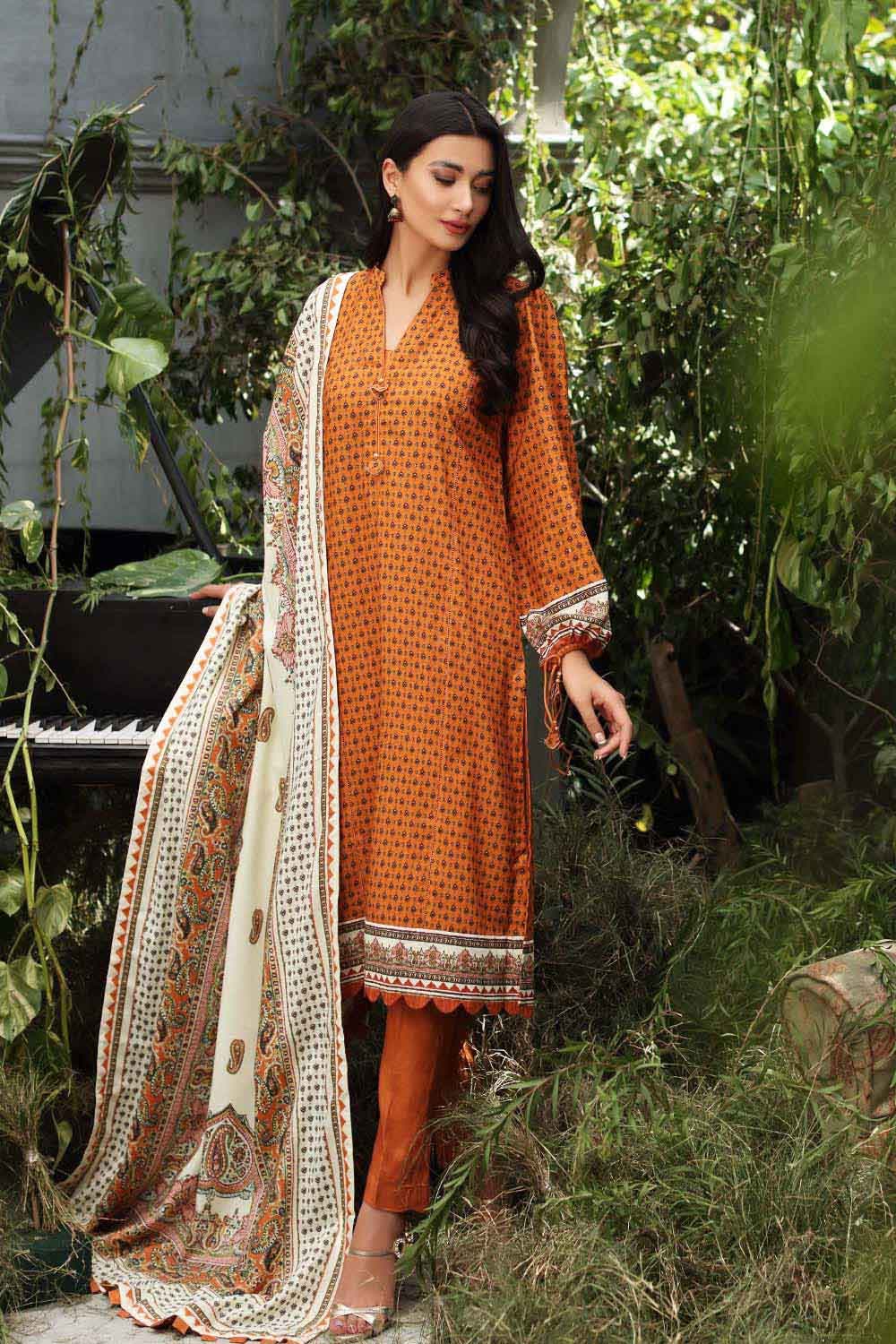 Gul Ahmed Winter Collection`22 AY#12034-B