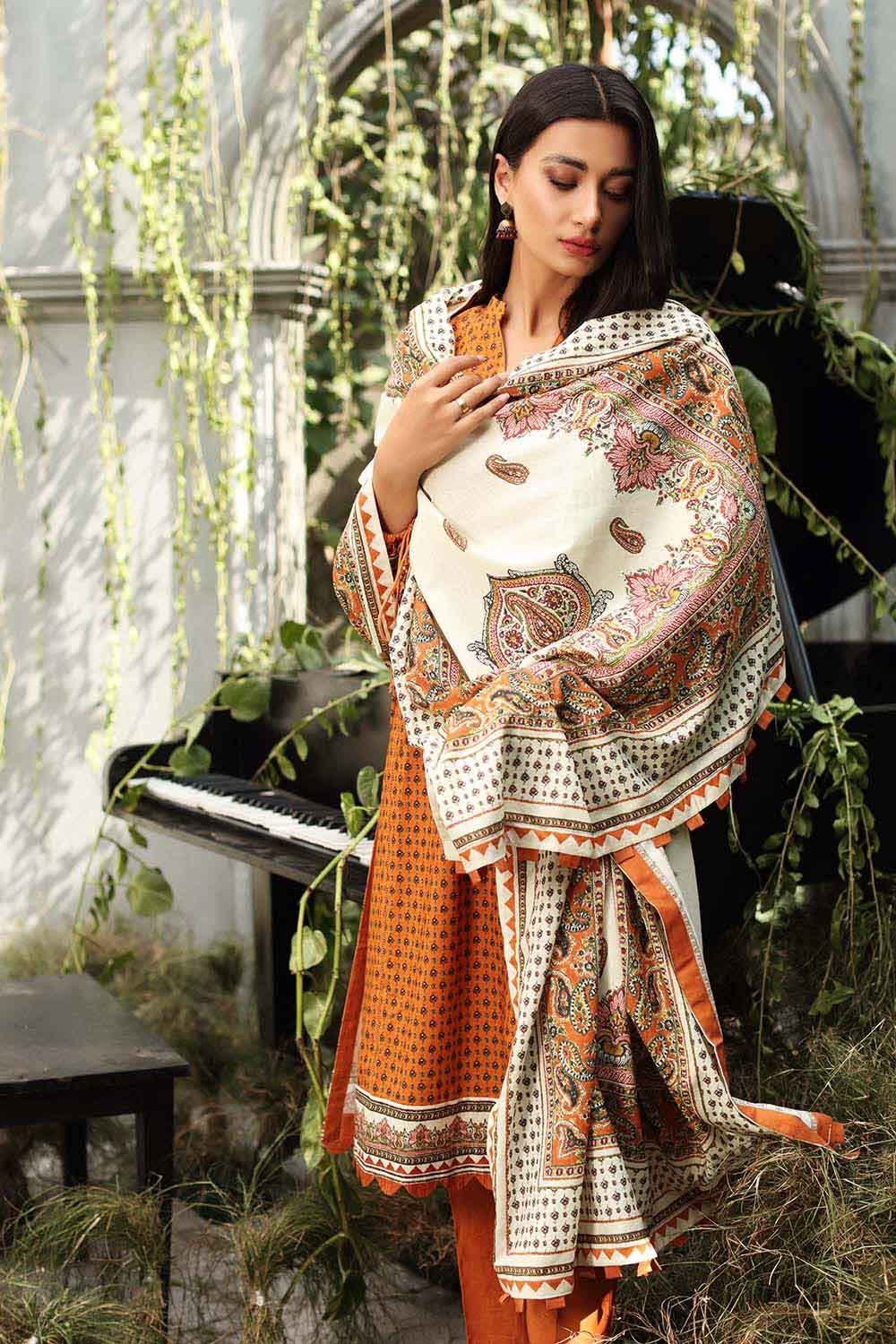 Gul Ahmed Winter Collection`22 AY#12034-B