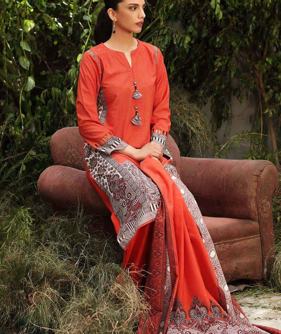 Gul Ahmed Winter Collection`22 AY#12022-A