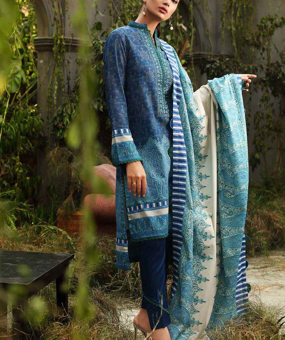 Gul Ahmed Winter Collection`22 AY#12020