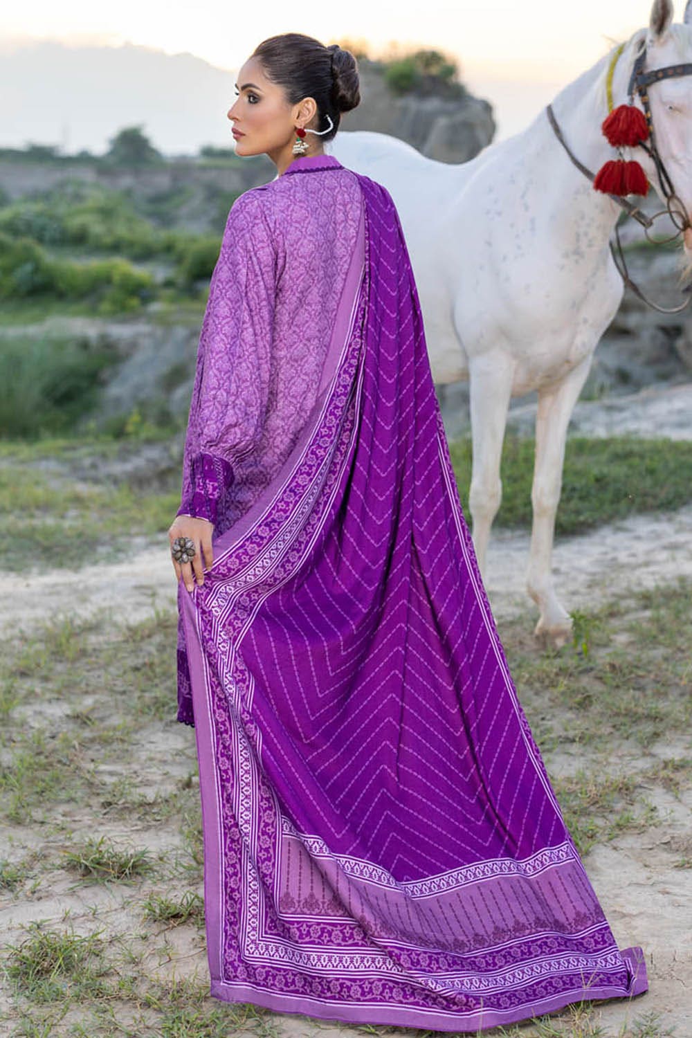 Gul Ahmed Winter Collection`22 LT#22015-B