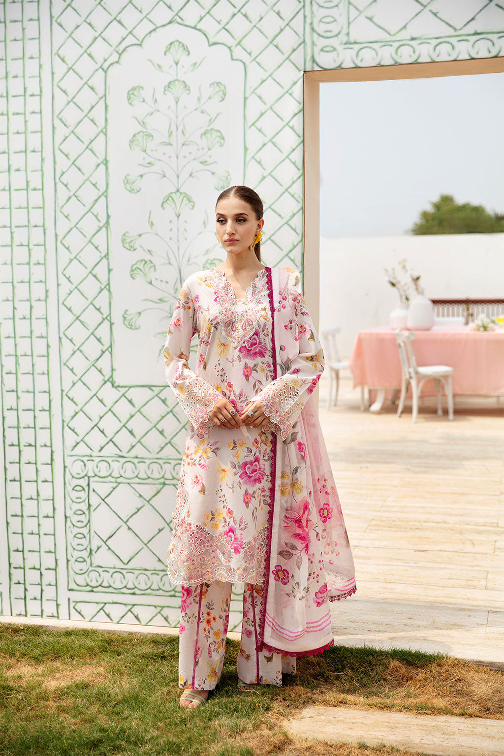 Ramsha Rangrez L/Lawn'25 Vol-6 D#608