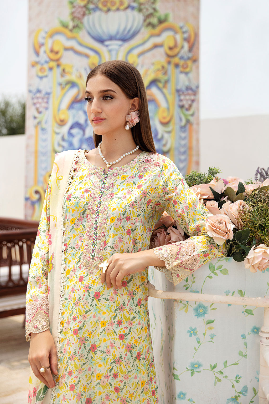 Ramsha Rangrez L/Lawn'25 Vol-6 D#604