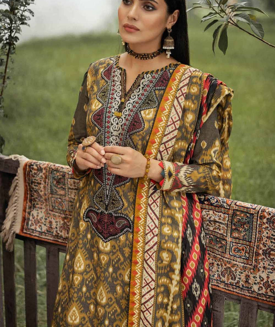 Gul Ahmed Winter Collection`22 K#22058