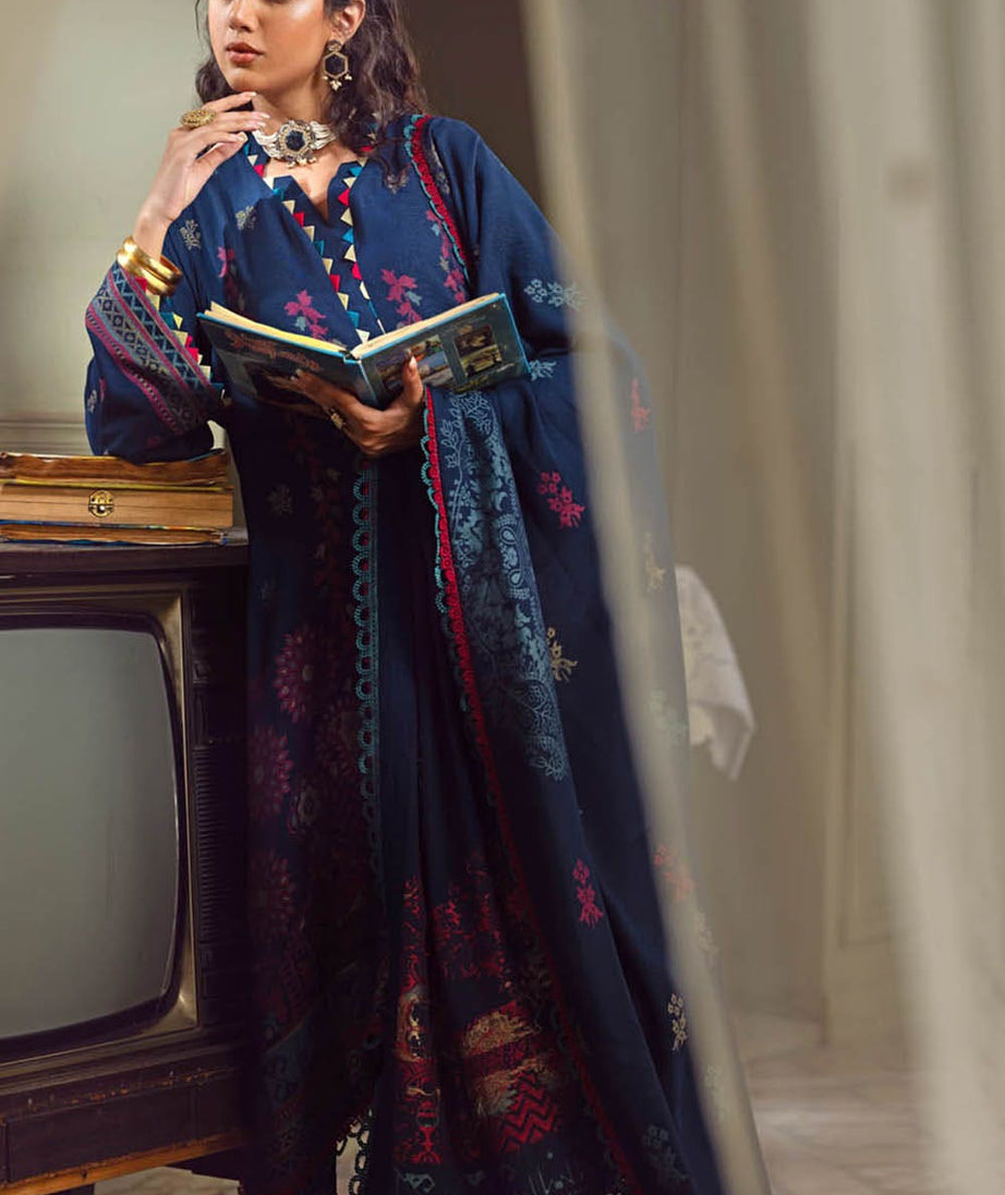 Gul Ahmed Winter Collection`22 MJ#22084