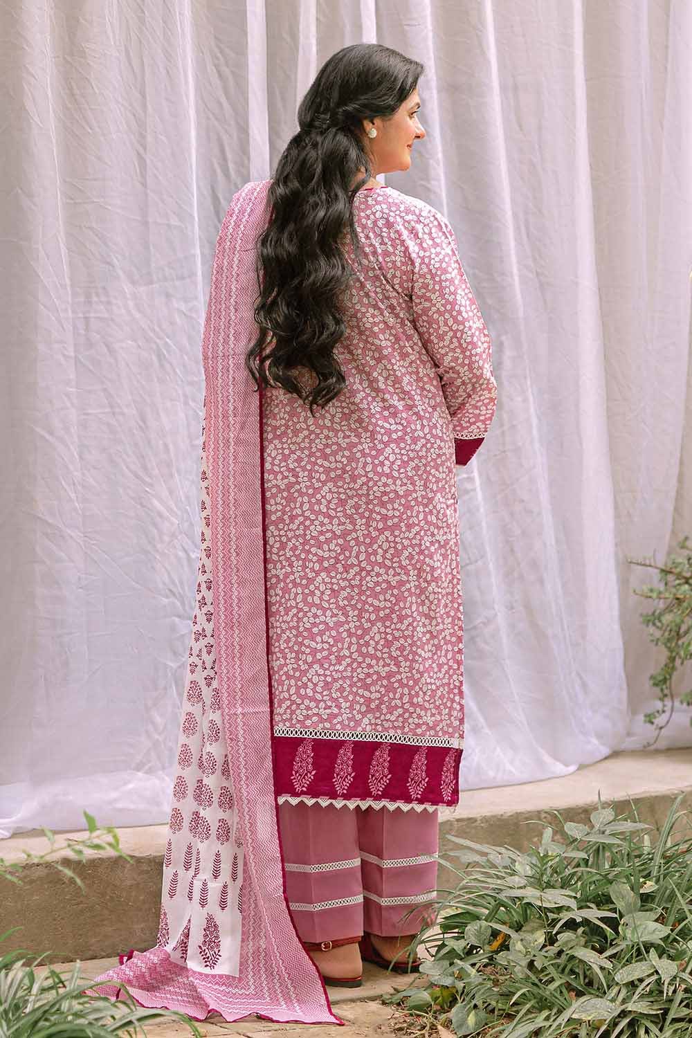 Gul Ahmed Lawn`23 CL#32080-B