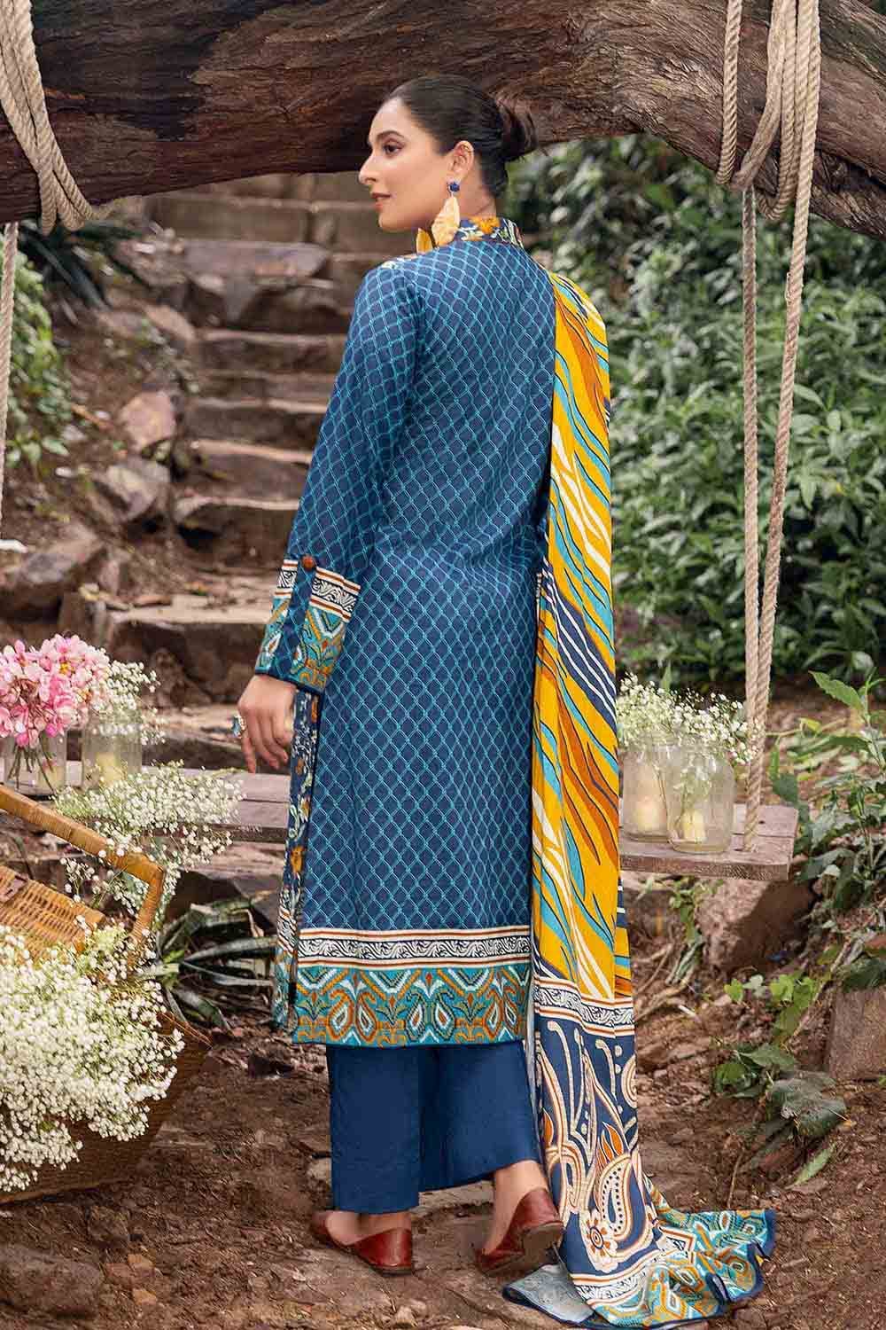 Gul Ahmed Winter Collection`22 K#22043-A
