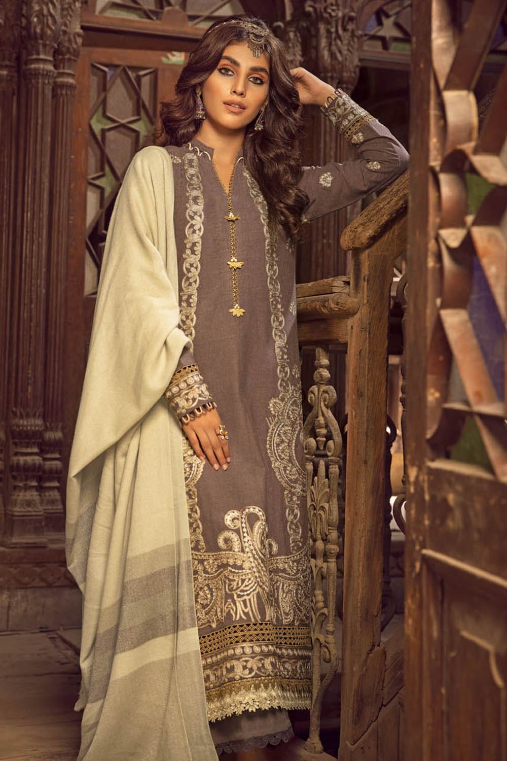 Gul Ahmed Winter Collection`22 AP#22008