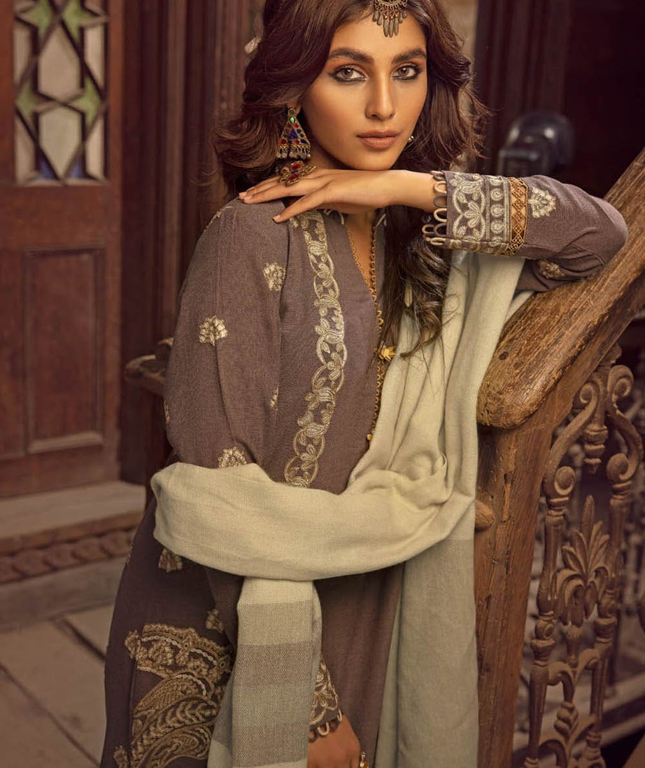 Gul Ahmed Winter Collection`22 AP#22008