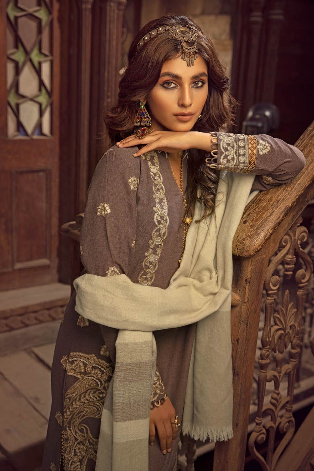 Gul Ahmed Winter Collection`22 AP#22008