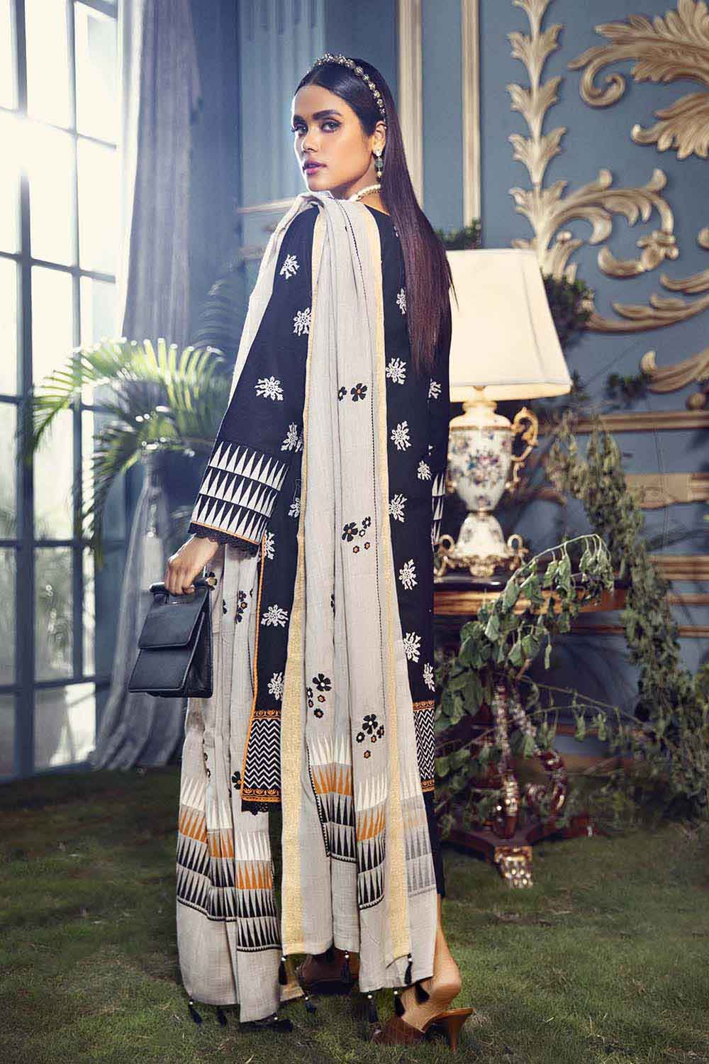 Gul Ahmed Winter Collection`22 AP#12096