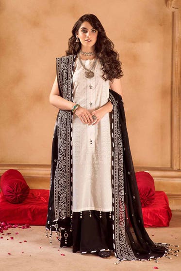 Gul Ahmed Lawn`23 CL#32164 A