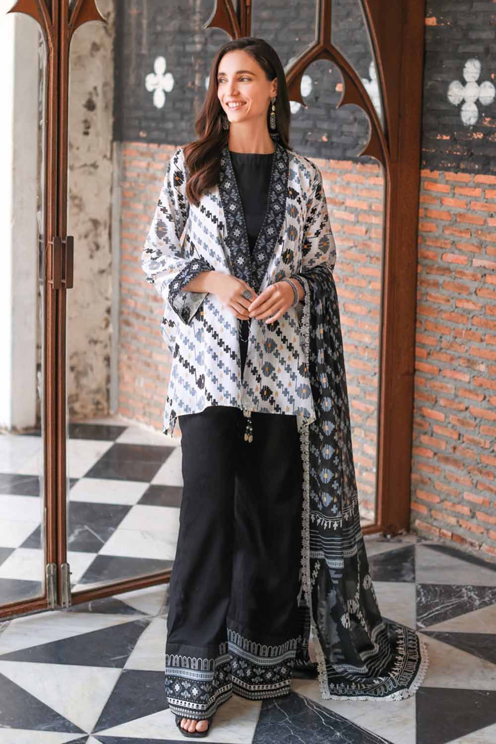Gul Ahmed Lawn`23 B#32012 A