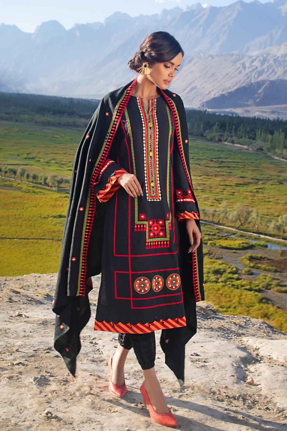 Gul Ahmed Winter Collection`22 AP#12059