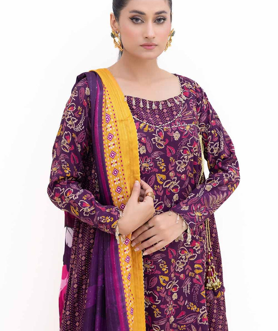 Gul Ahmed Winter'24 SP#42047