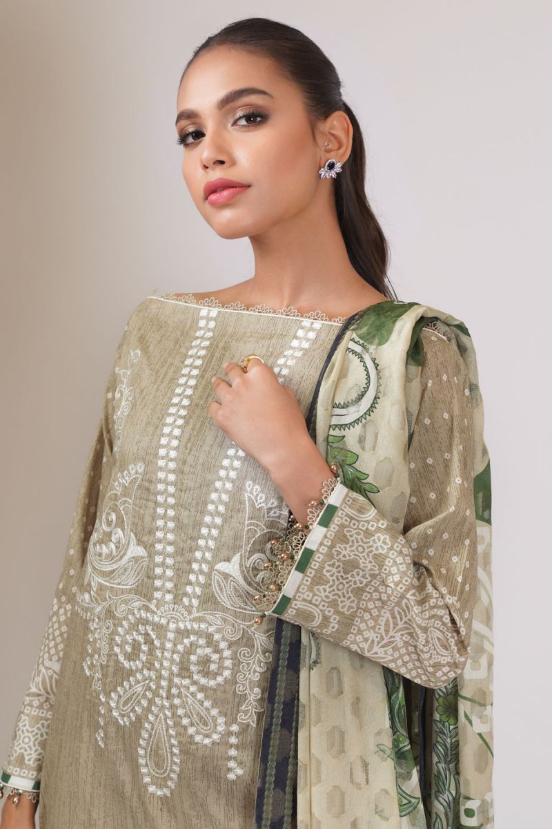 Al Karam Spring Summer`22 SS#09 Beige