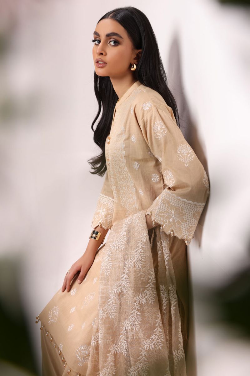 Al Karam Spring Summer`22 SS#15.1 Beige