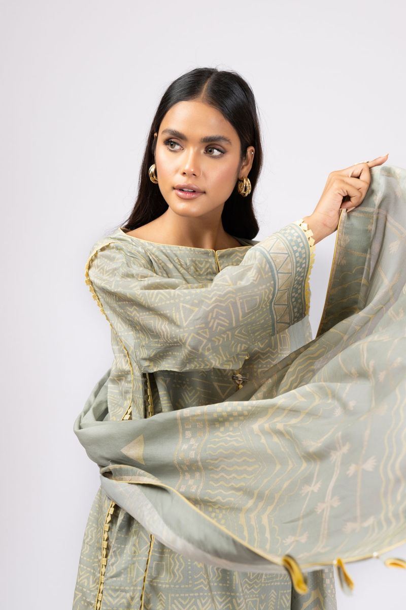 Al Karam Spring Summer`22 SS#36.1 Grey