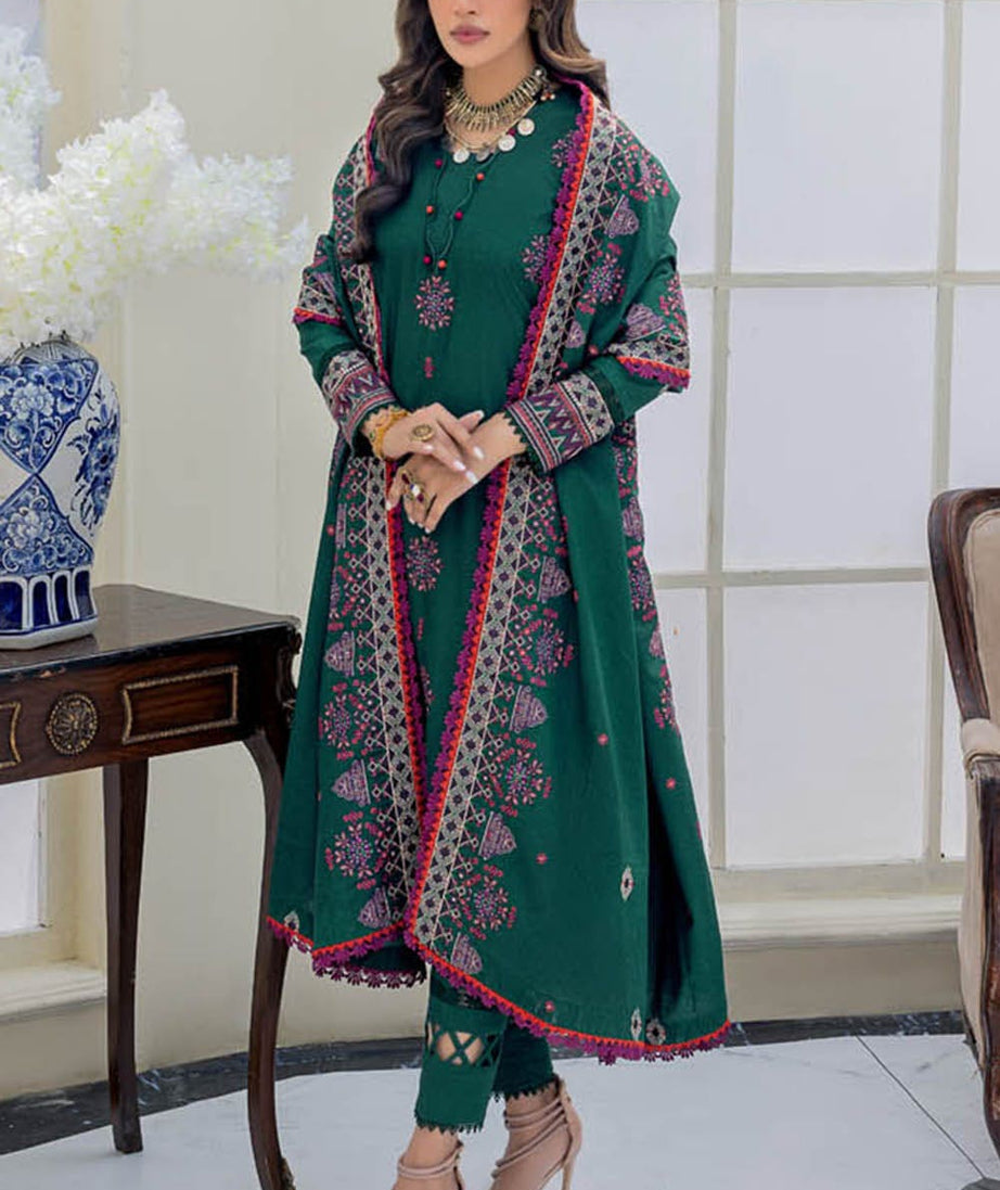 Gul Ahmed Winter Collection`22 AY#22015-A