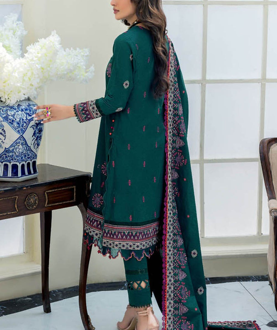 Gul Ahmed Winter Collection`22 AY#22015-A