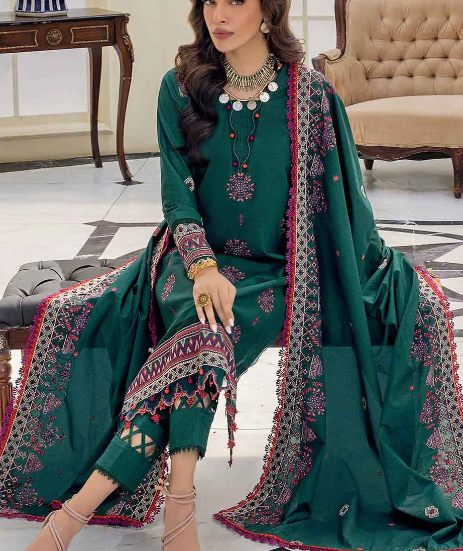 Gul Ahmed Winter Collection`22 AY#22015-A
