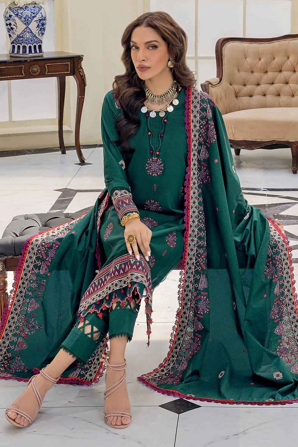 Gul Ahmed Winter Collection`22 AY#22015-A