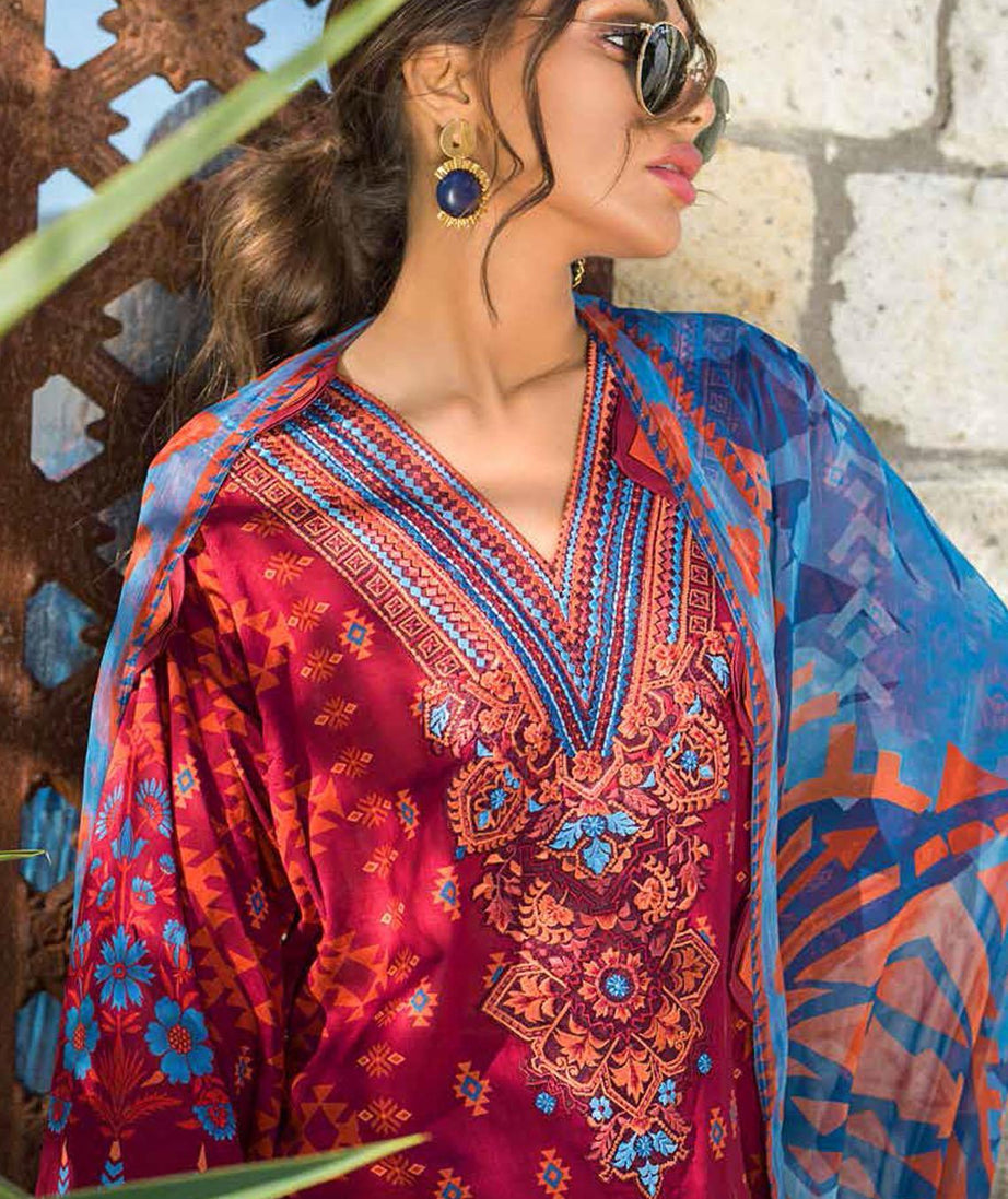 Tahra Lawn By Zainab Chottani`21 D#10 A