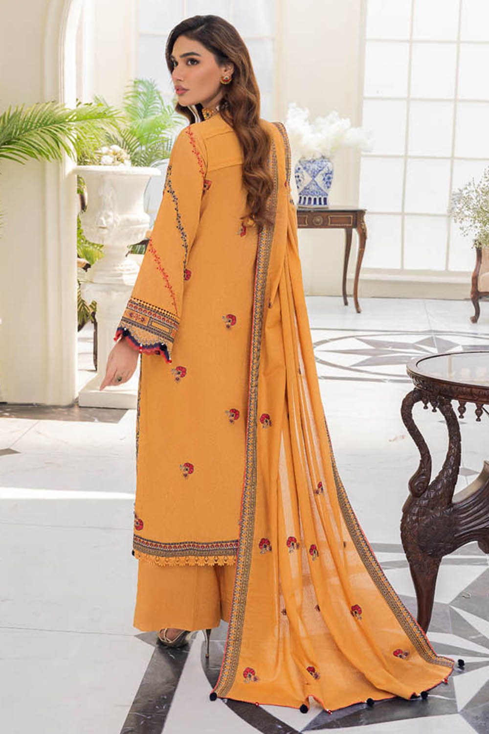 Gul Ahmed Winter Collection`22 AY#22011