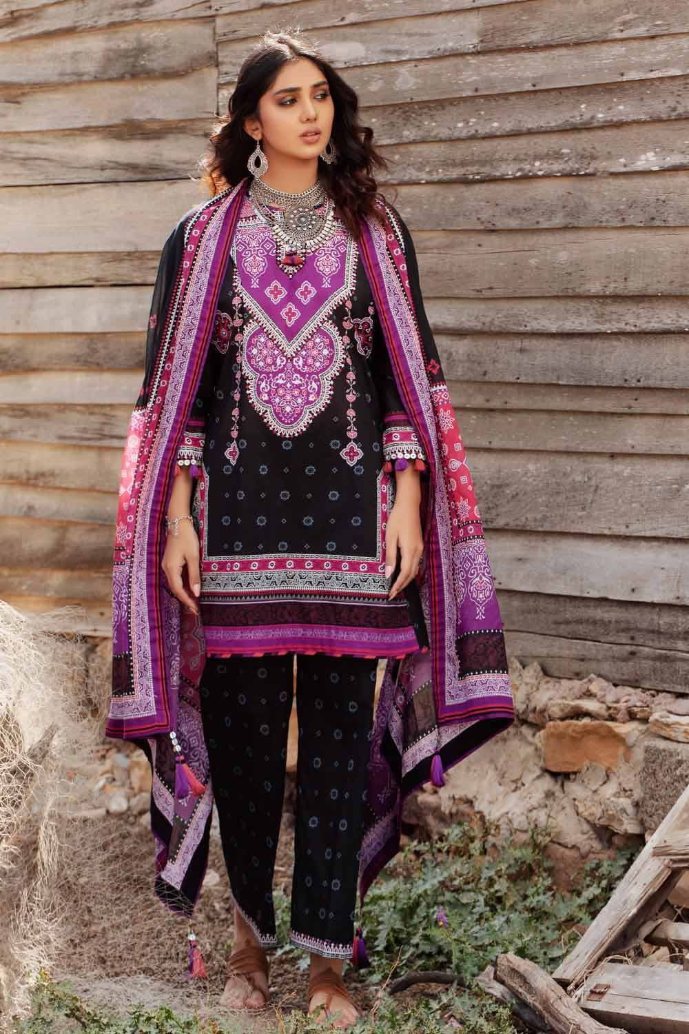 Gul Ahmed Lawn`23 DN#32074 A