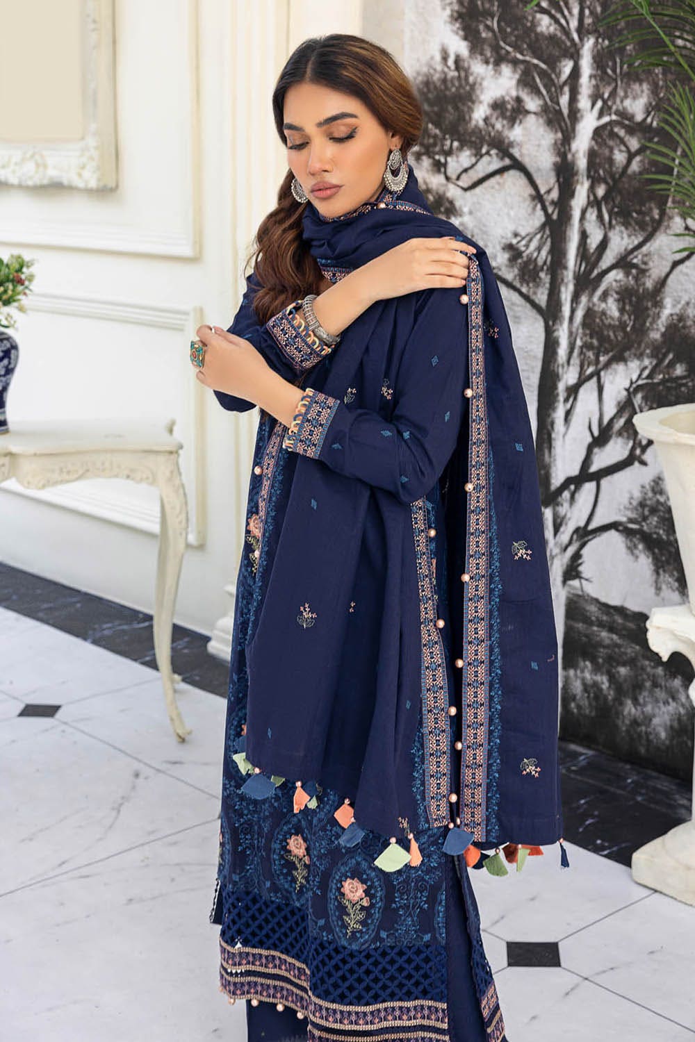 Gul Ahmed Winter Collection`22 AY#22004-A