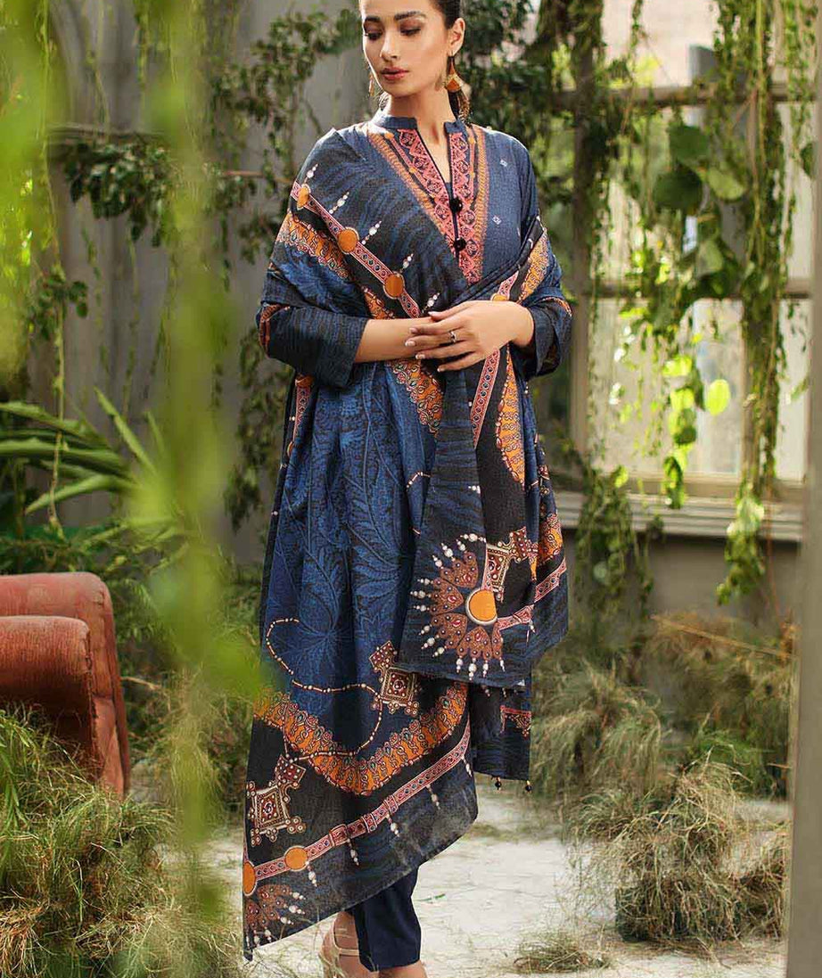 Gul Ahmed Winter Collection`22 AY#12030