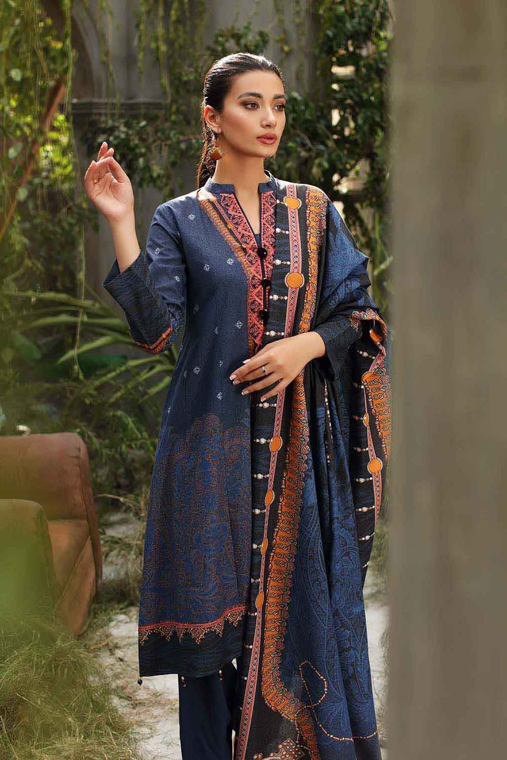 Gul Ahmed Winter Collection`22 AY#12030