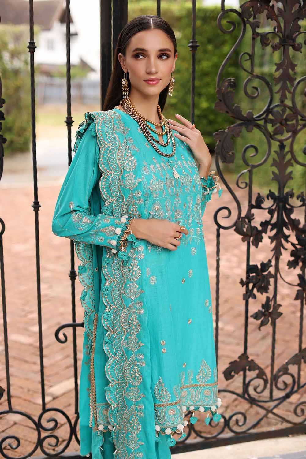 Gul Ahmed Lawn`23 DN#32017 A