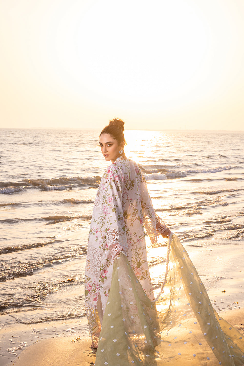 Saira Rizwan Luxury Lawn`24 (AKOYA)