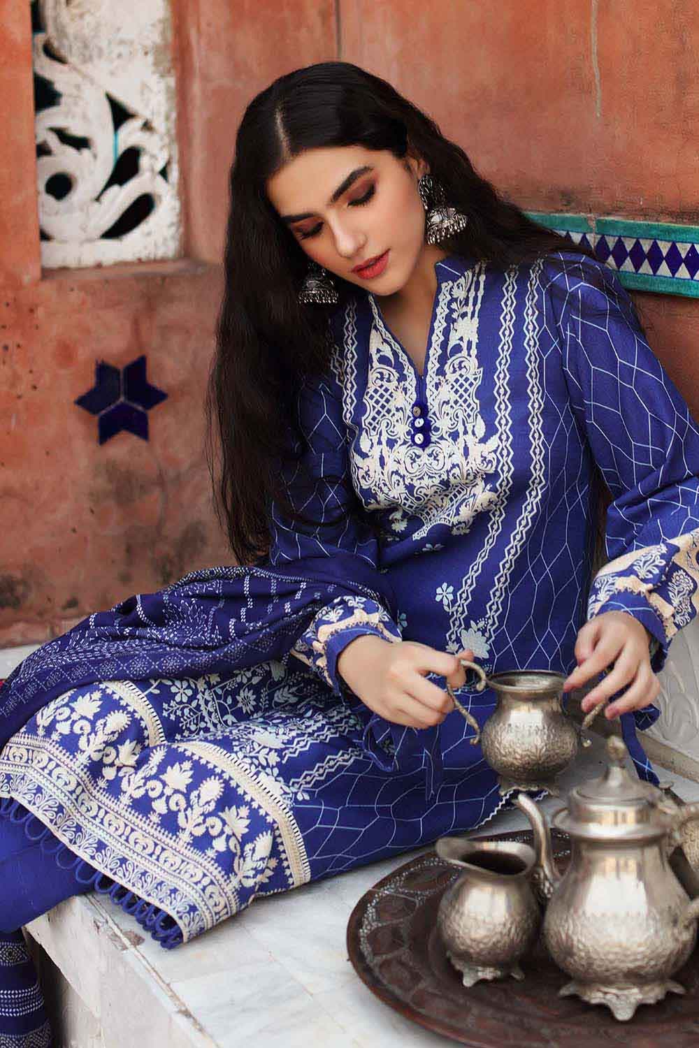 Gul Ahmed Winter Collection`22 PVS#12003-B