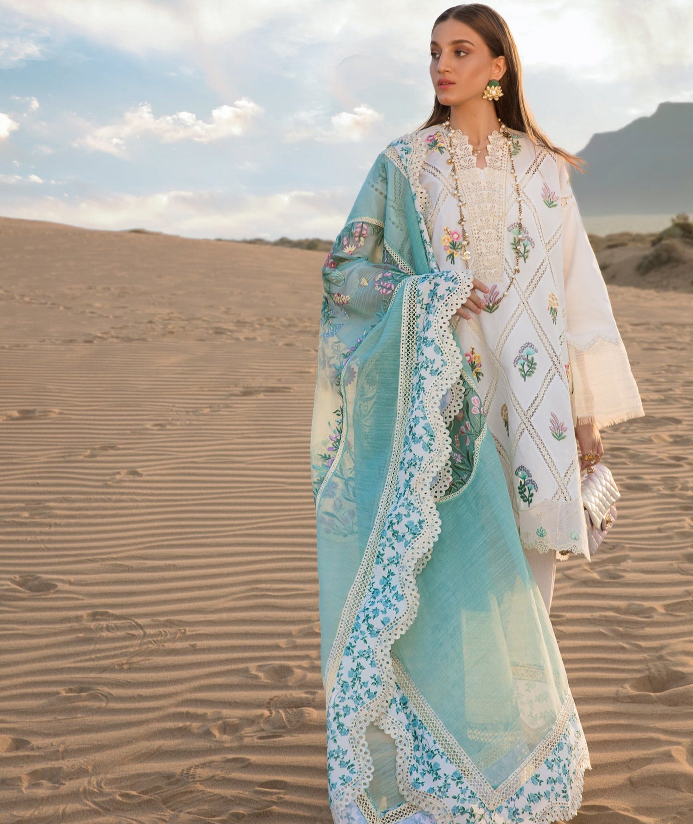 Crimson Lawn Collection'23 D#1 A