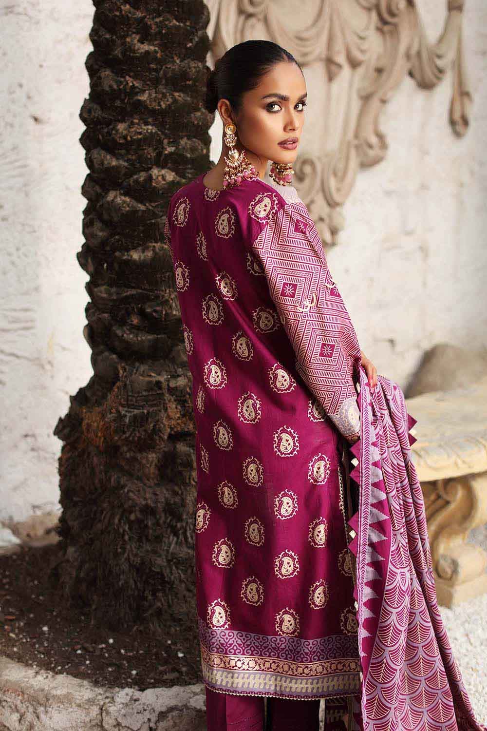 Gul Ahmed Winter Collection`22 WS#12002-B