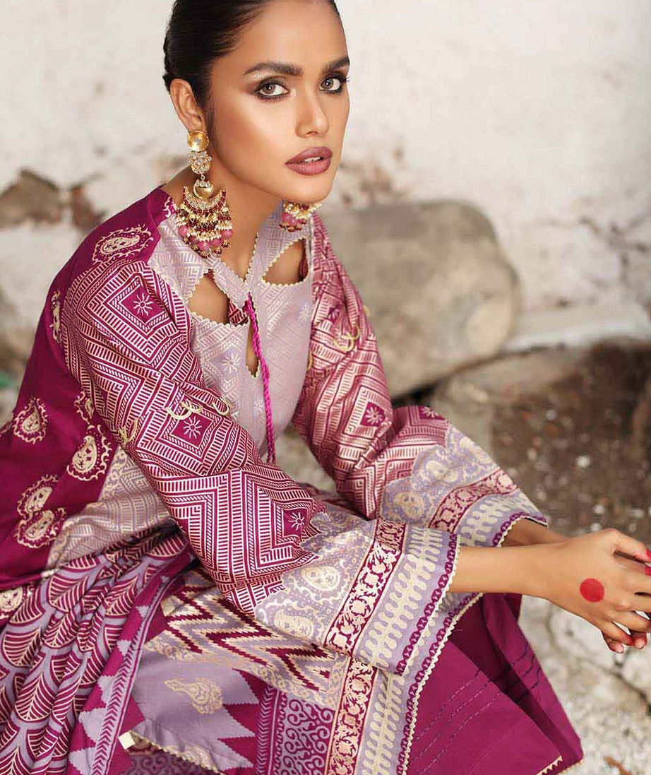 Gul Ahmed Winter Collection`22 WS#12002-B
