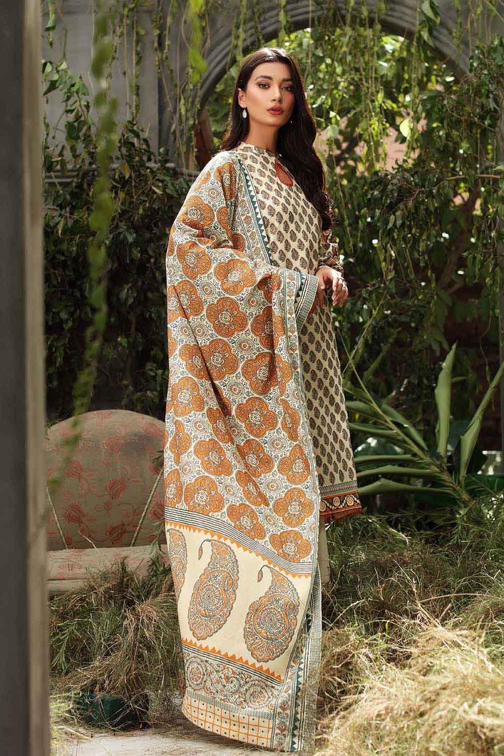 Gul Ahmed Winter Collection`22 AY#12027-B