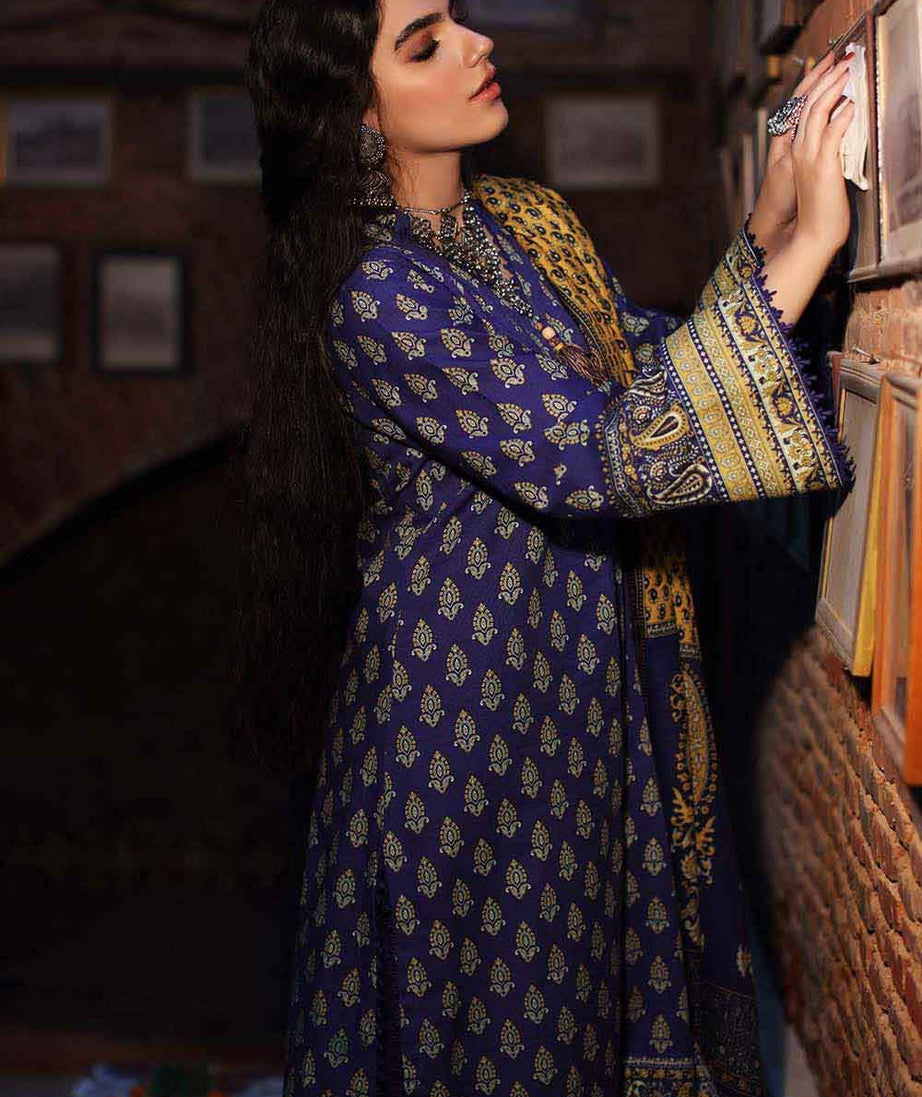 Gul Ahmed Winter Collection`22 PVS#12004-B