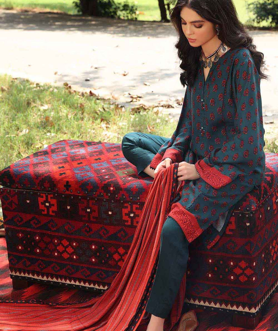 Gul Ahmed Winter Collection`22 LT#12015-B