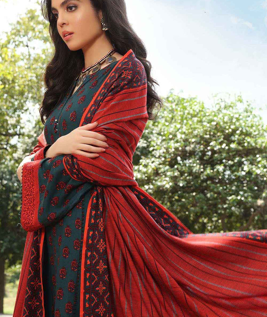 Gul Ahmed Winter Collection`22 LT#12015-B