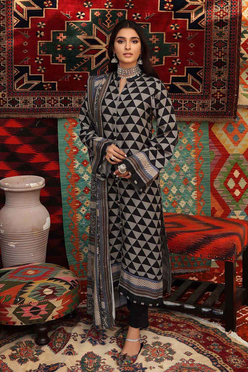 Gul Ahmed Winter Collection`22 LT#12019-A