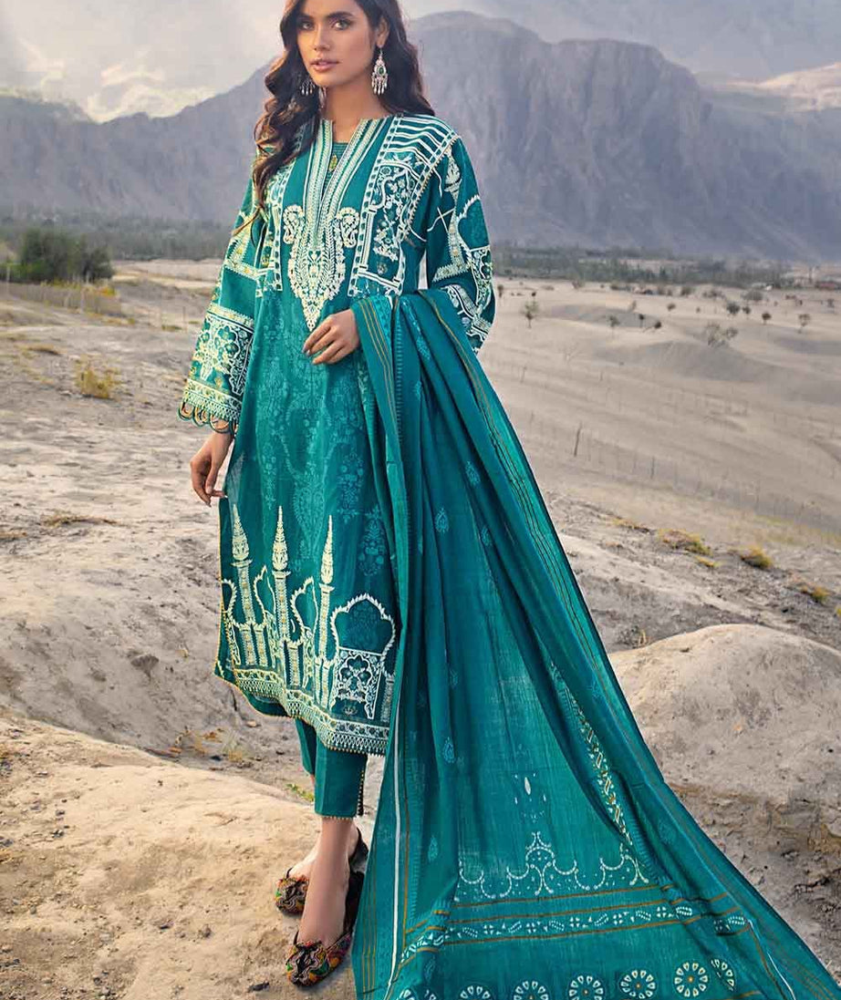 Gul Ahmed Winter Collection`22 AP#12051