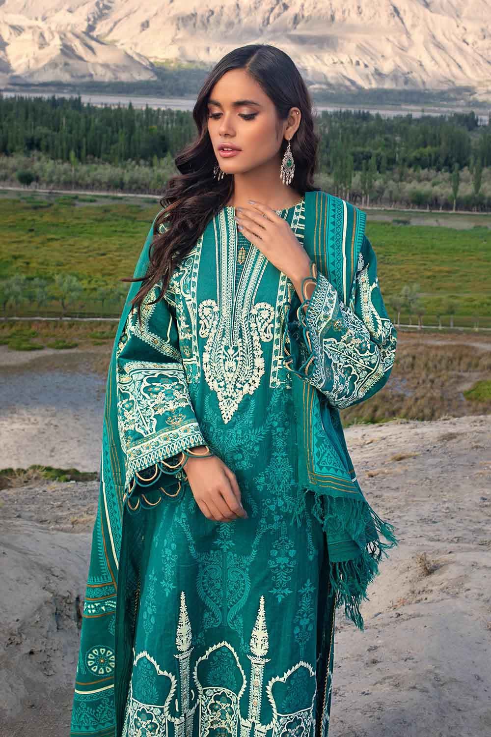 Gul Ahmed Winter Collection`22 AP#12051