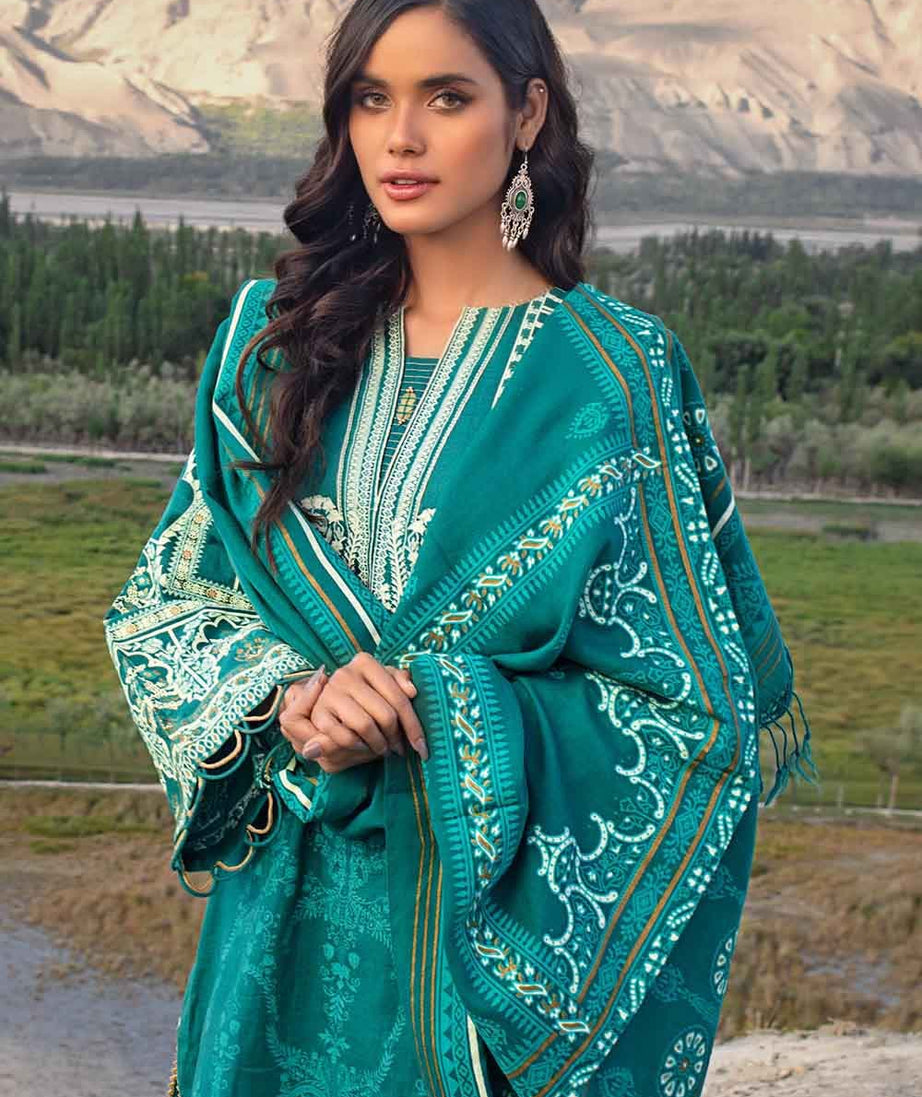 Gul Ahmed Winter Collection`22 AP#12051